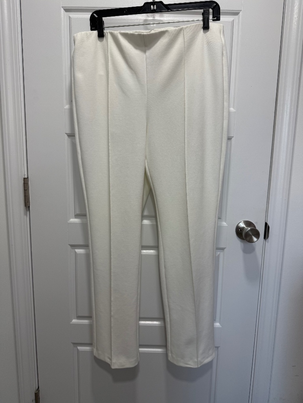 Chicos winter white pants size 1.5